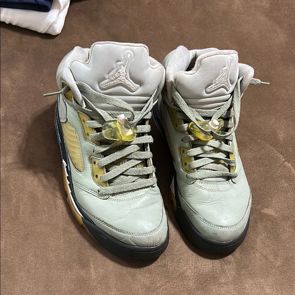 Jordan Men's Sneakers - Light Gray